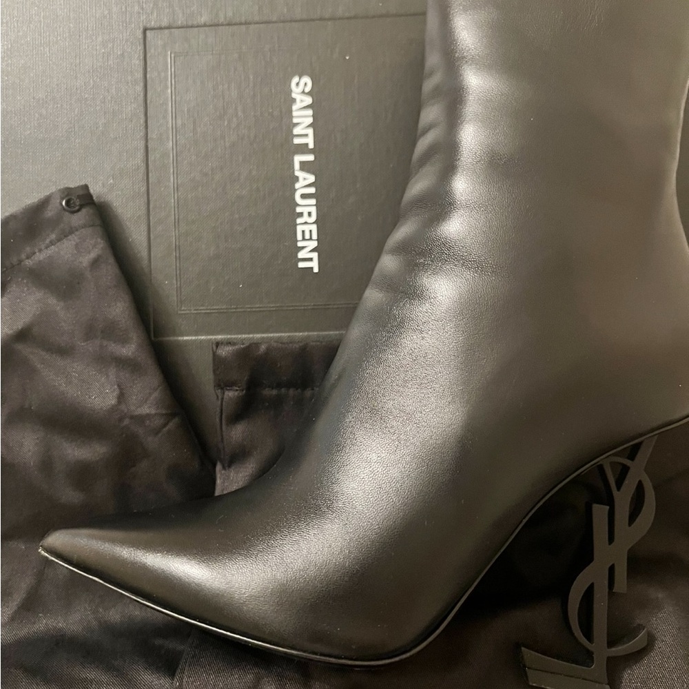 Saint Laurent Black Heeled Boots Sleek Elegant Design